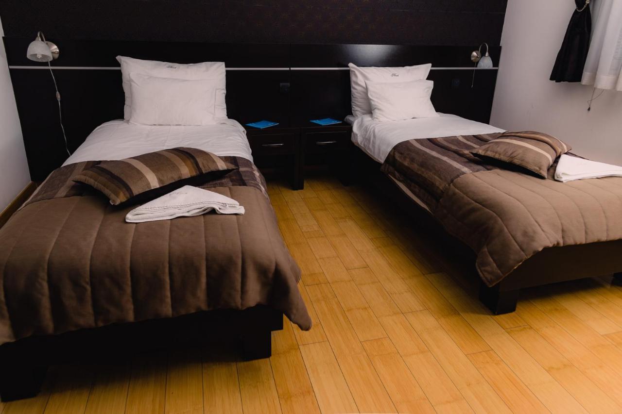 Hotel Novak Зворник Екстер'єр фото