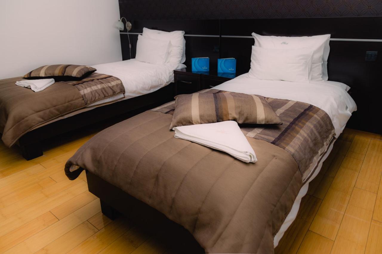 Hotel Novak Зворник Екстер'єр фото
