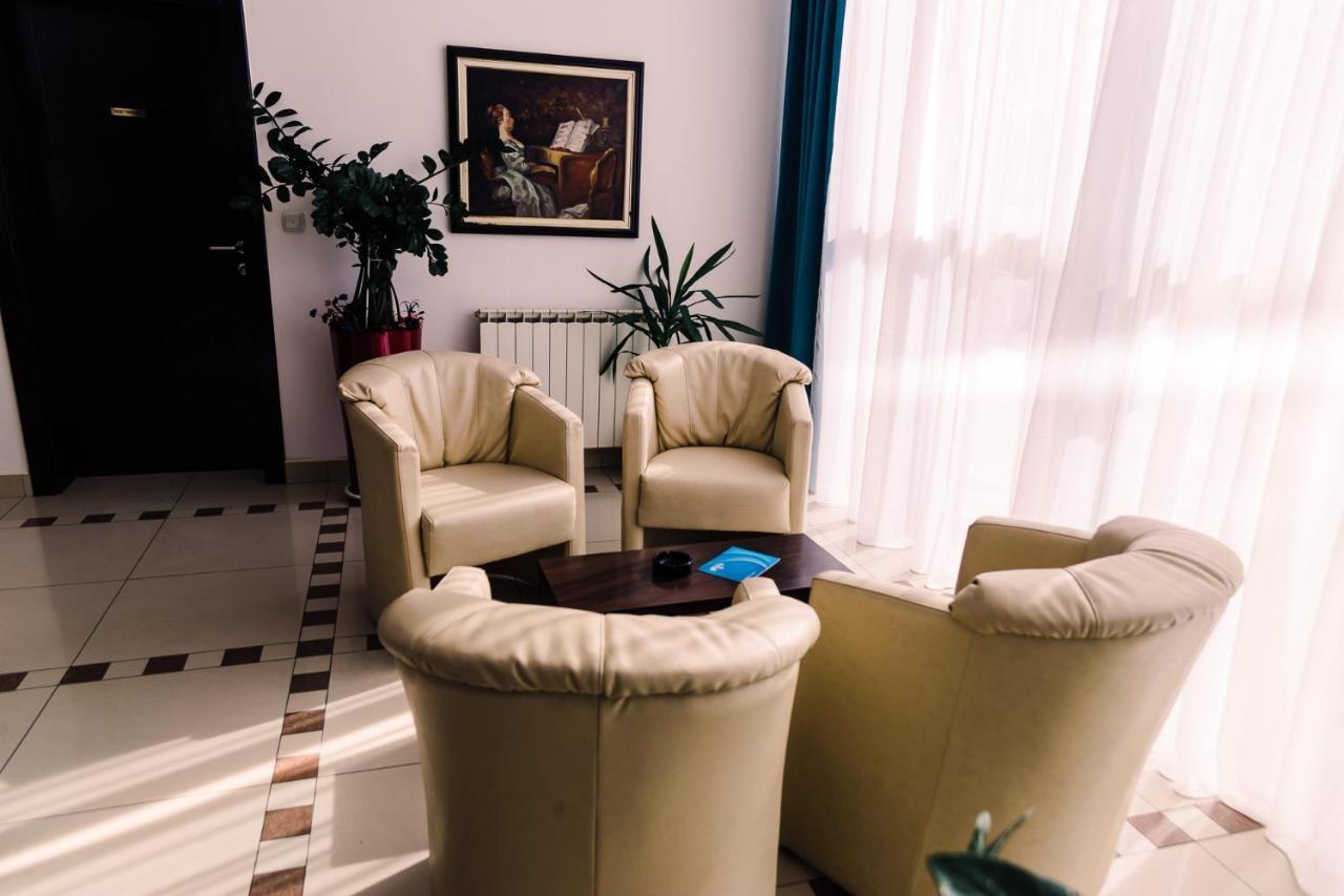 Hotel Novak Зворник Екстер'єр фото