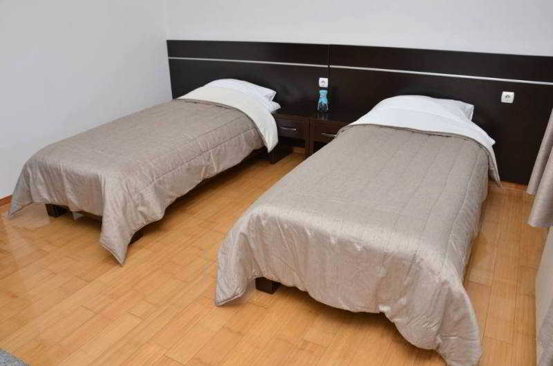 Hotel Novak Зворник Екстер'єр фото